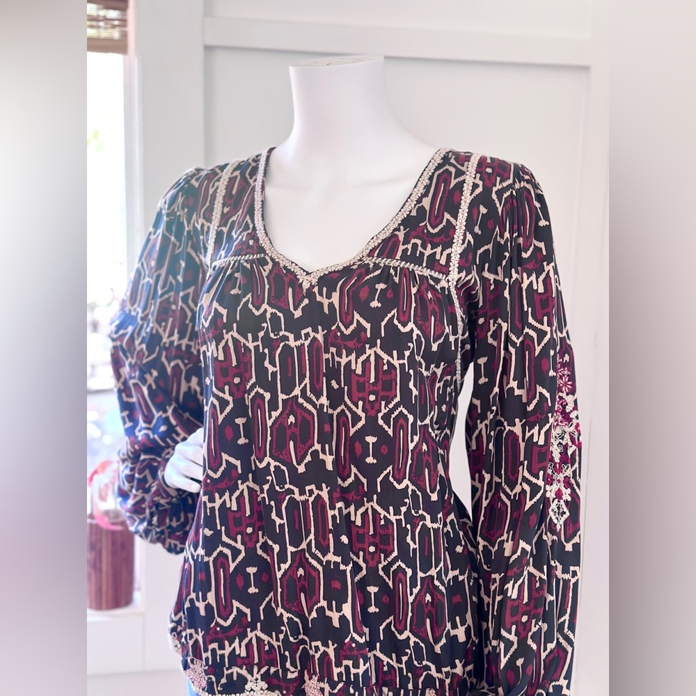 Anthropologie Maeve Veda Embroidered Blouse Size S/M